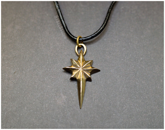 Colgante estrella Ad Astra tamaño mediano bronce cordón frente