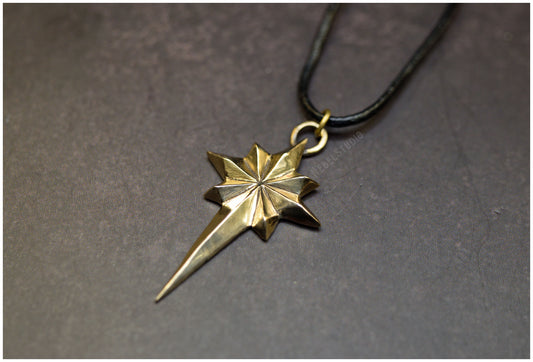 Colgante estrella Ad Astra tamaño grande bronce cordón de cuero lado