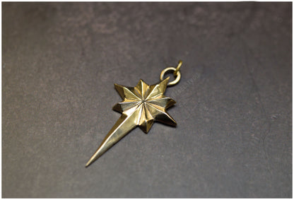 Colgante estrella Ad Astra tamaño grande bronce solo