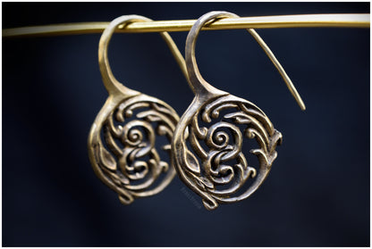 Pendientes Acanthus bronce detalle