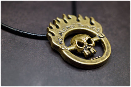 Colgante Furiosa We are not things tributo bronce grosor