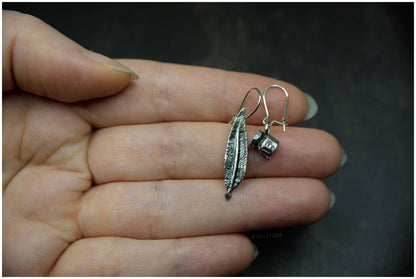 Pendientes "Pluma & Tinta" plata proporciones